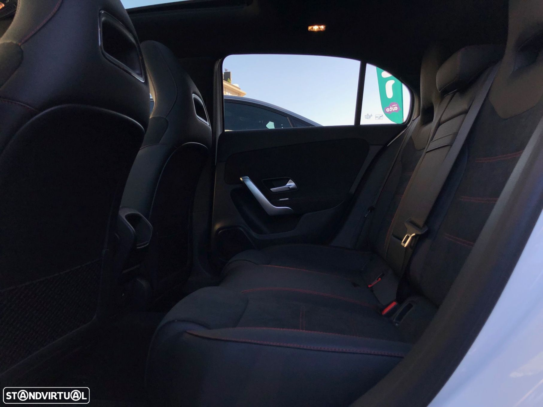 Mercedes-Benz A 250 e AMG Line - 24