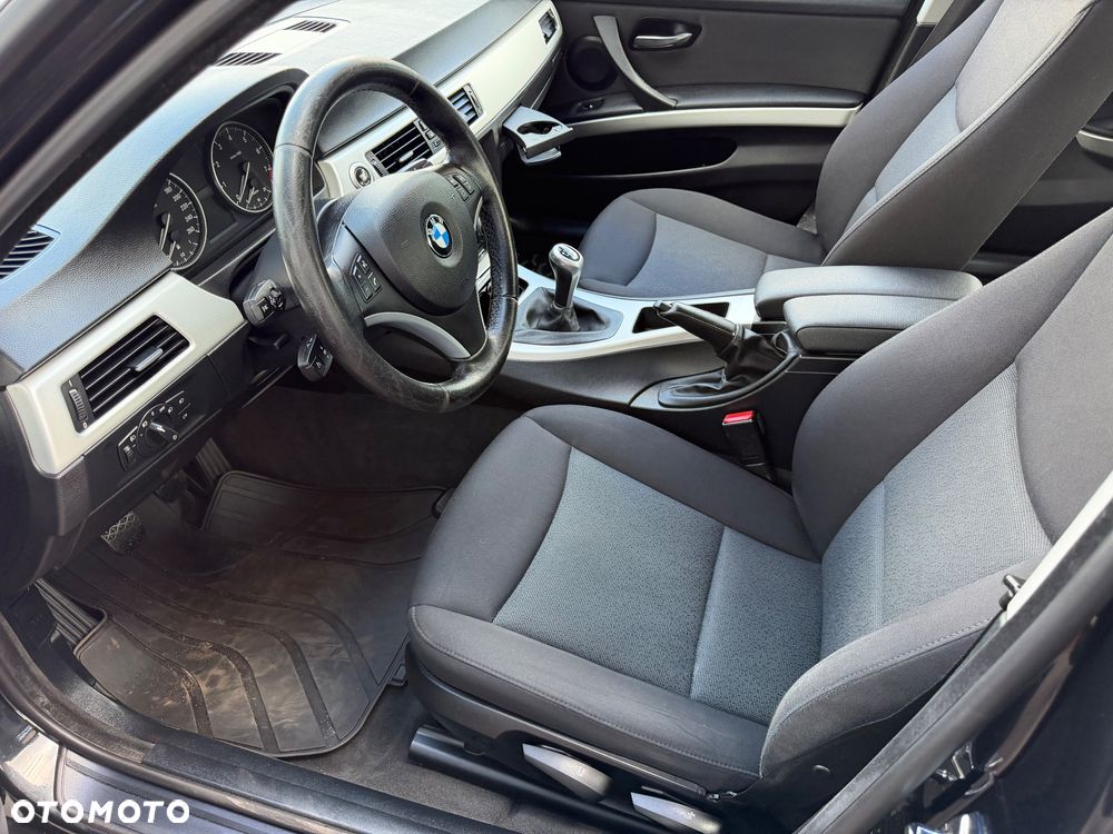 BMW Seria 3 320i Edition Lifestyle - 17
