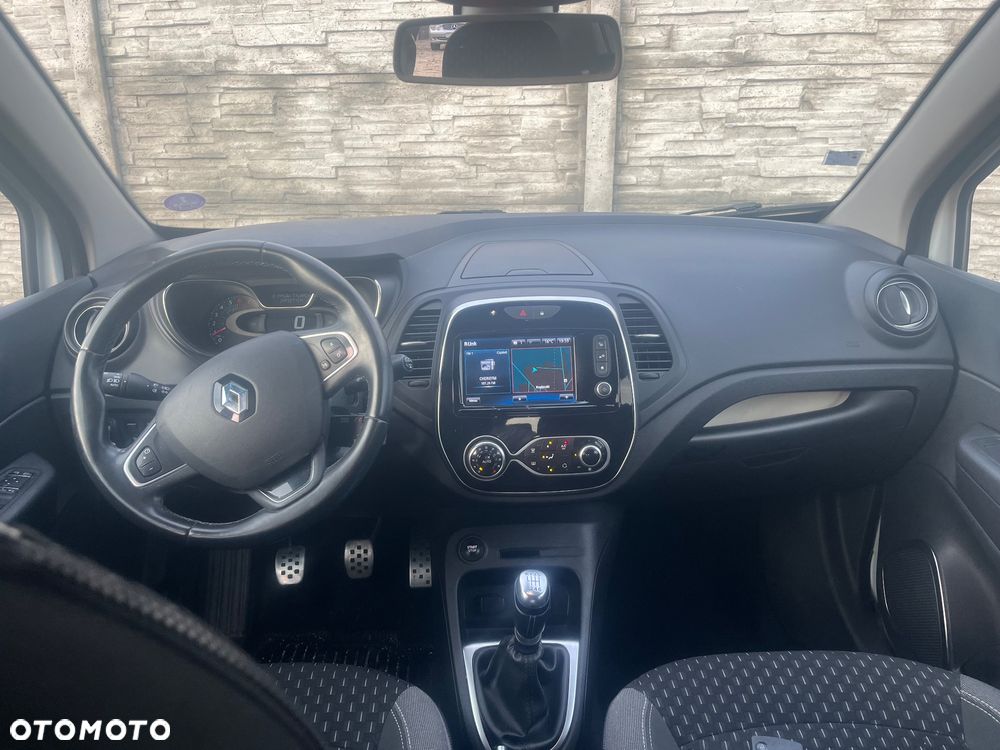 Renault Captur ENERGY TCe 120 Intens - 11