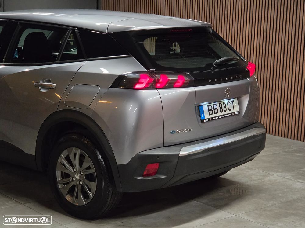 Peugeot e-2008 50 kWh Active Pack - 29