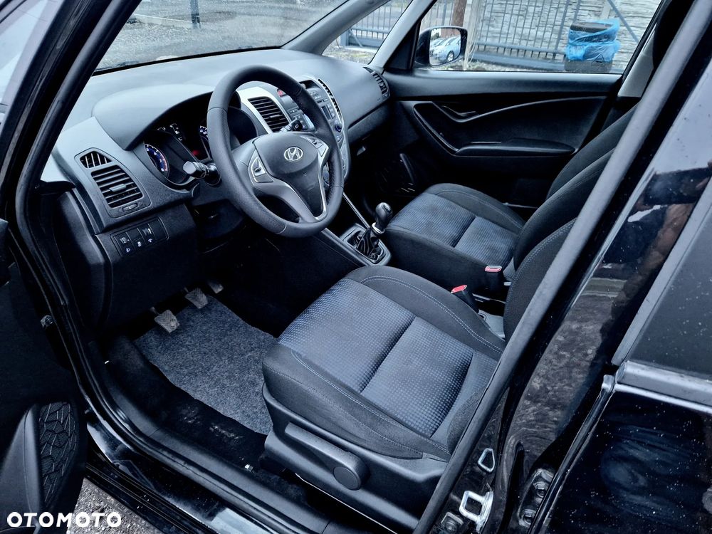 Hyundai ix20 - 12