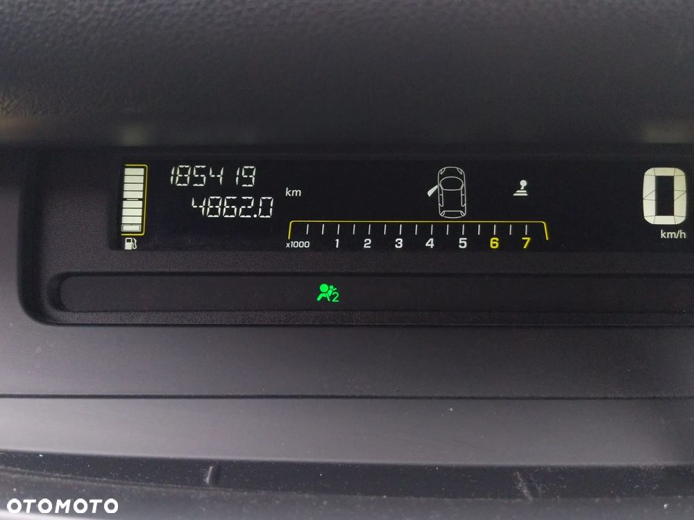 Renault Scenic 1.6 16V Authentique - 6