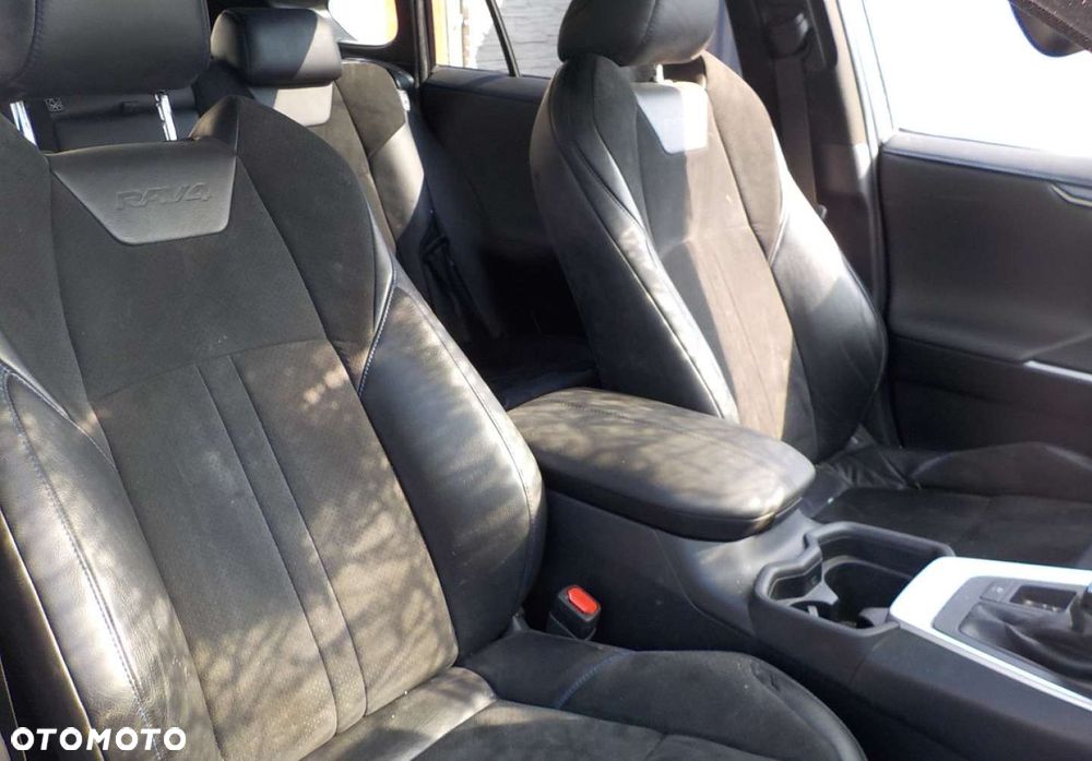 Toyota RAV4 - 22