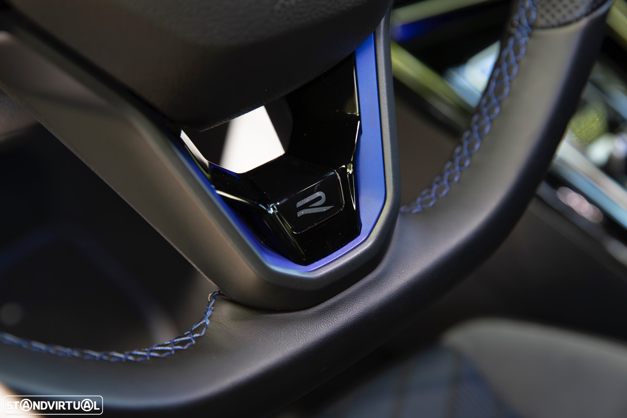 VW Golf 2.0 TSI R DSG - 34