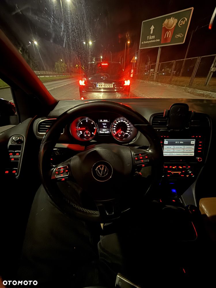 Volkswagen Golf 2.0 TDI Highline - 19