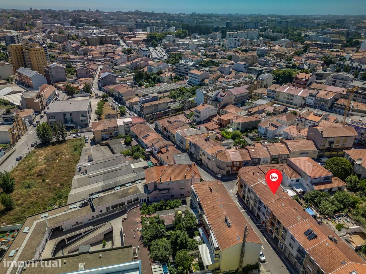 Moradia Banda T3 com Garagem e Espaço Exterior – Areosa (Rio Tinto) - Grande imagem: 5/34