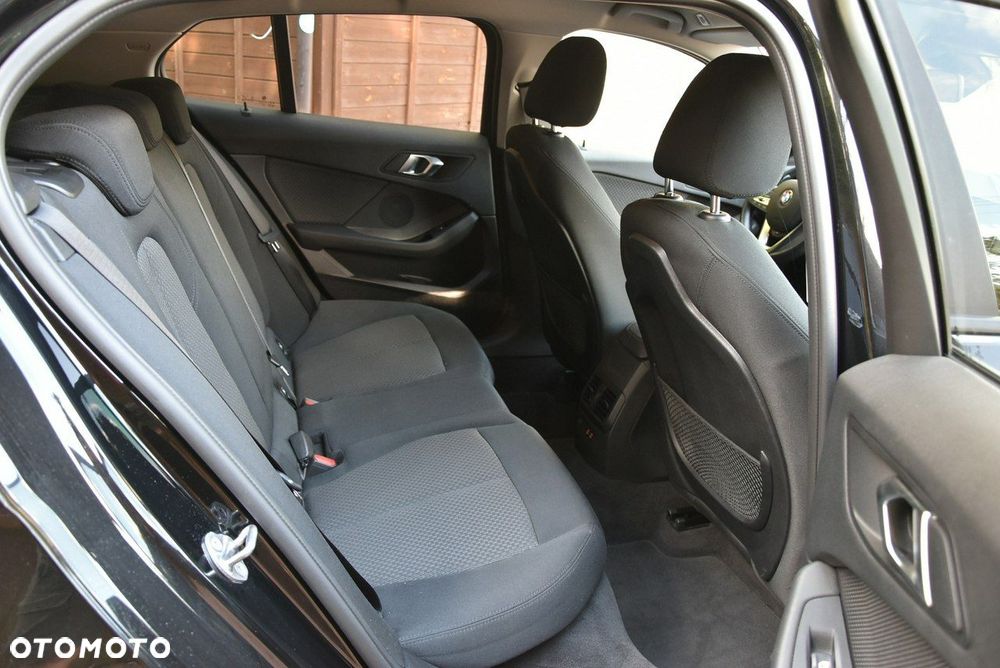 BMW Seria 1 - 13