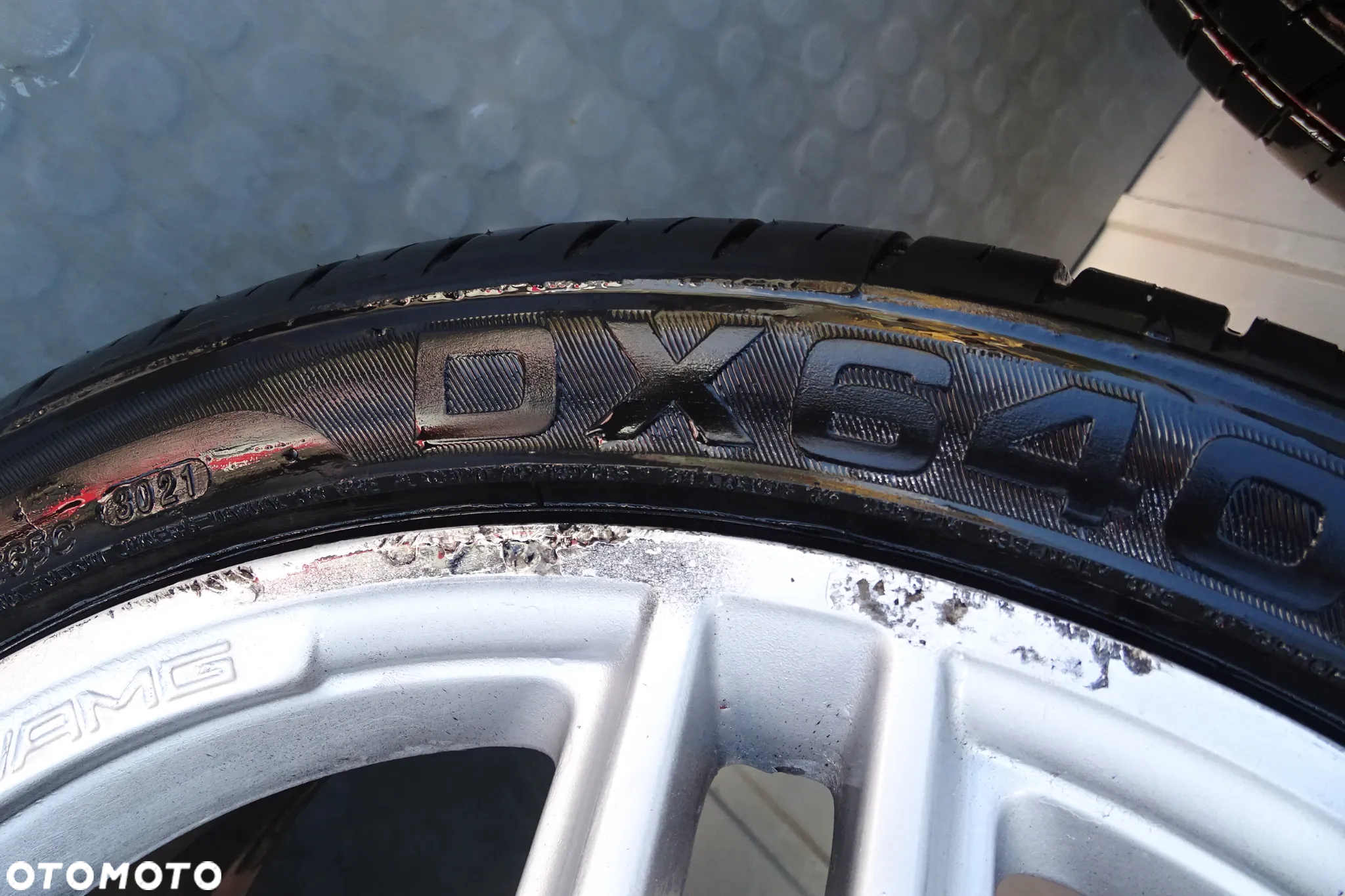 Mercedes E W212 W207 W211 C W205 CLS W218 Felgi 18 z oponami 8,0Jx18 ET48 8.5Jx18 ET45 2124013602 2074011502 - 8