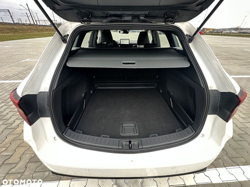 Toyota Corolla 1.8 Hybrid Comfort - 18
