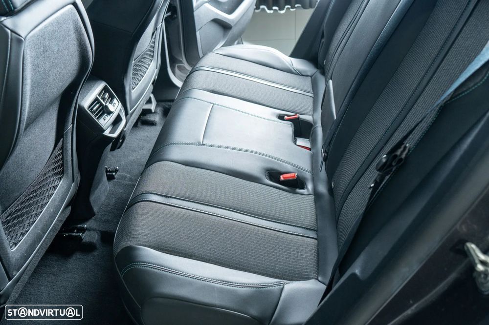 Peugeot 3008 1.6 Hybrid Allure Pack e-EAT8 - 9