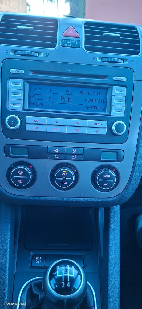 VW Golf 1.9 TDi BlueM. Confortline - 9