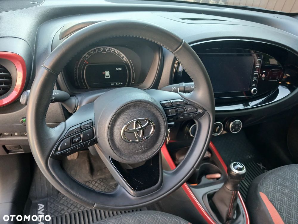 Toyota Aygo X 1.0 VVT-i Undercover - 8