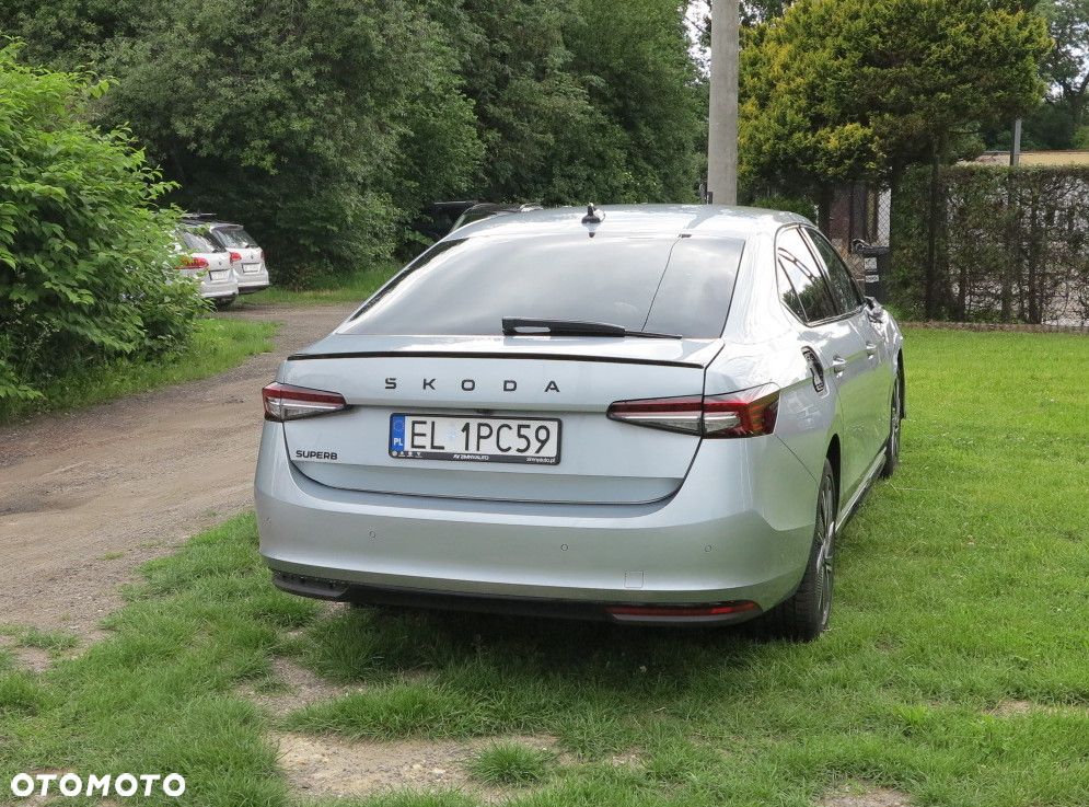 Skoda Superb 2.0 TSI Sportline DSG - 7