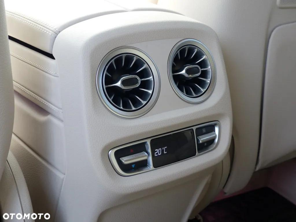 Mercedes-Benz Klasa G 400 d - 21