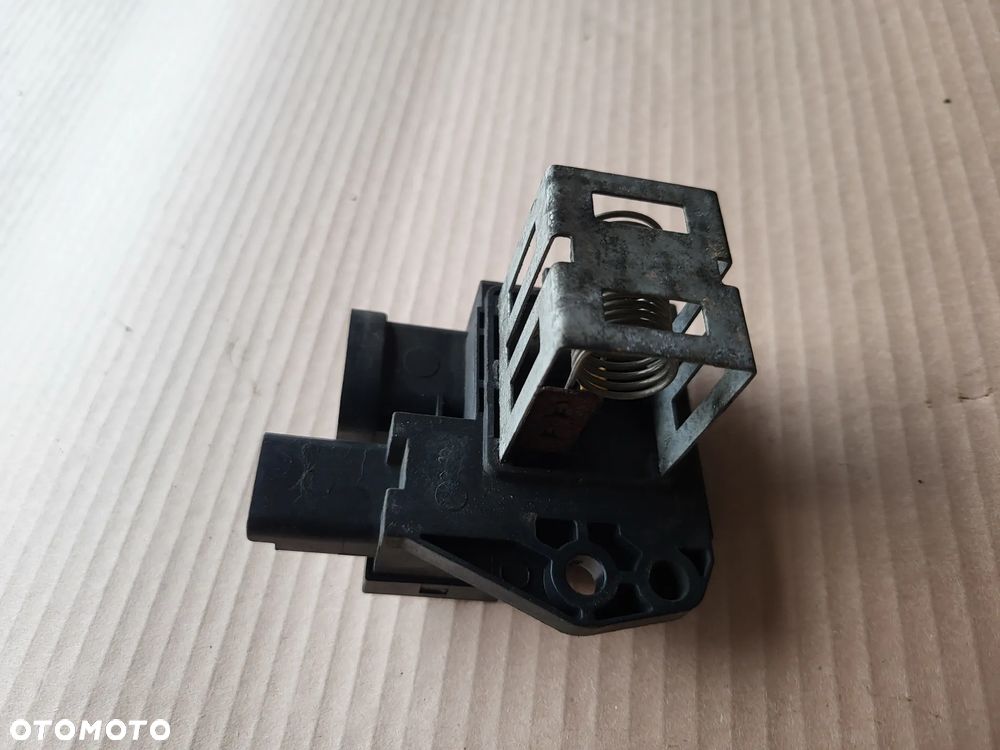Rezystor opornica wentylatora Peugeot Citroen - 3