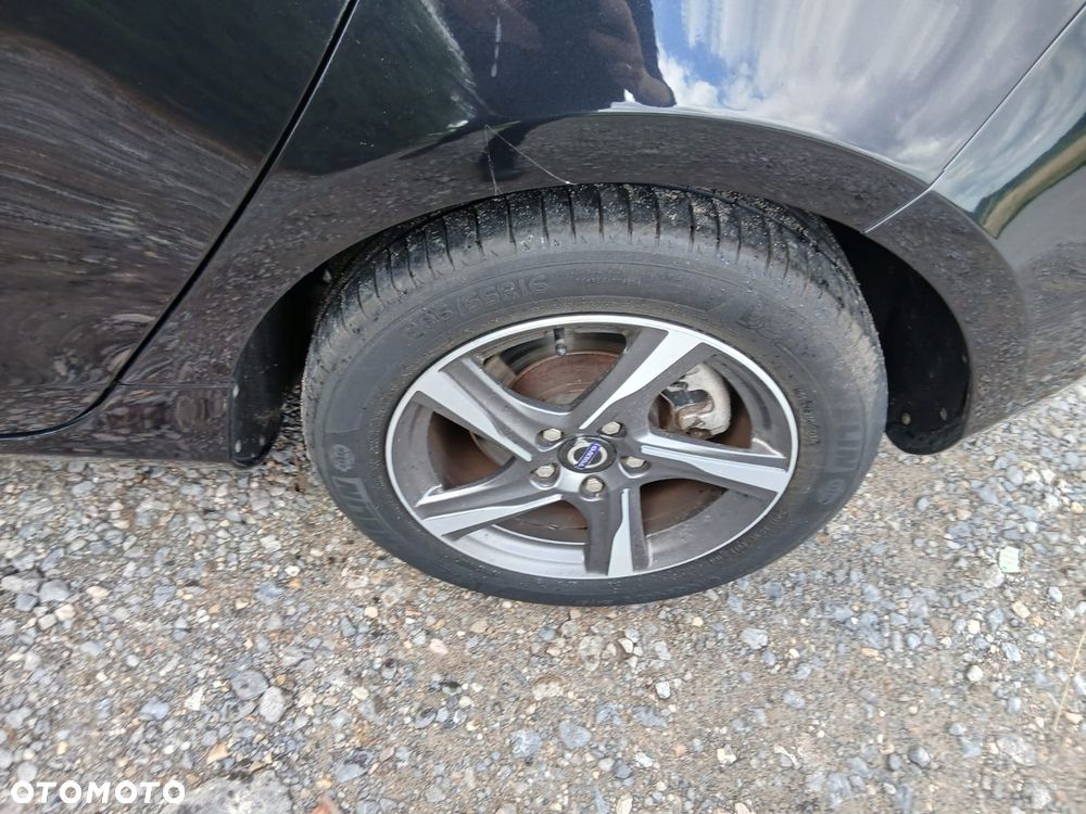 Volvo V40 D2 - 37