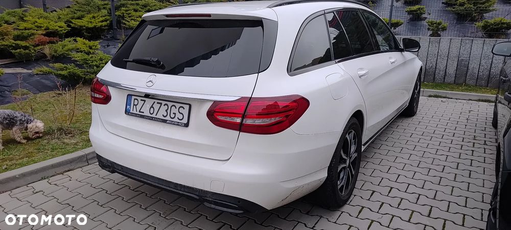 Mercedes-Benz Klasa C 220 CDI DPF Automatik BlueEFFICIENCY Special Edition - 2