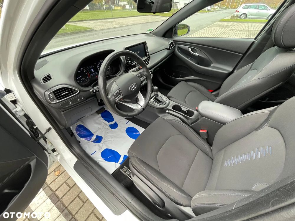 Hyundai i30 1.4 T-GDI DCT Premium - 9