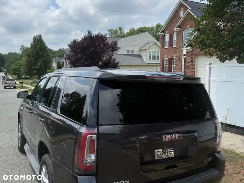 GMC Yukon - 4