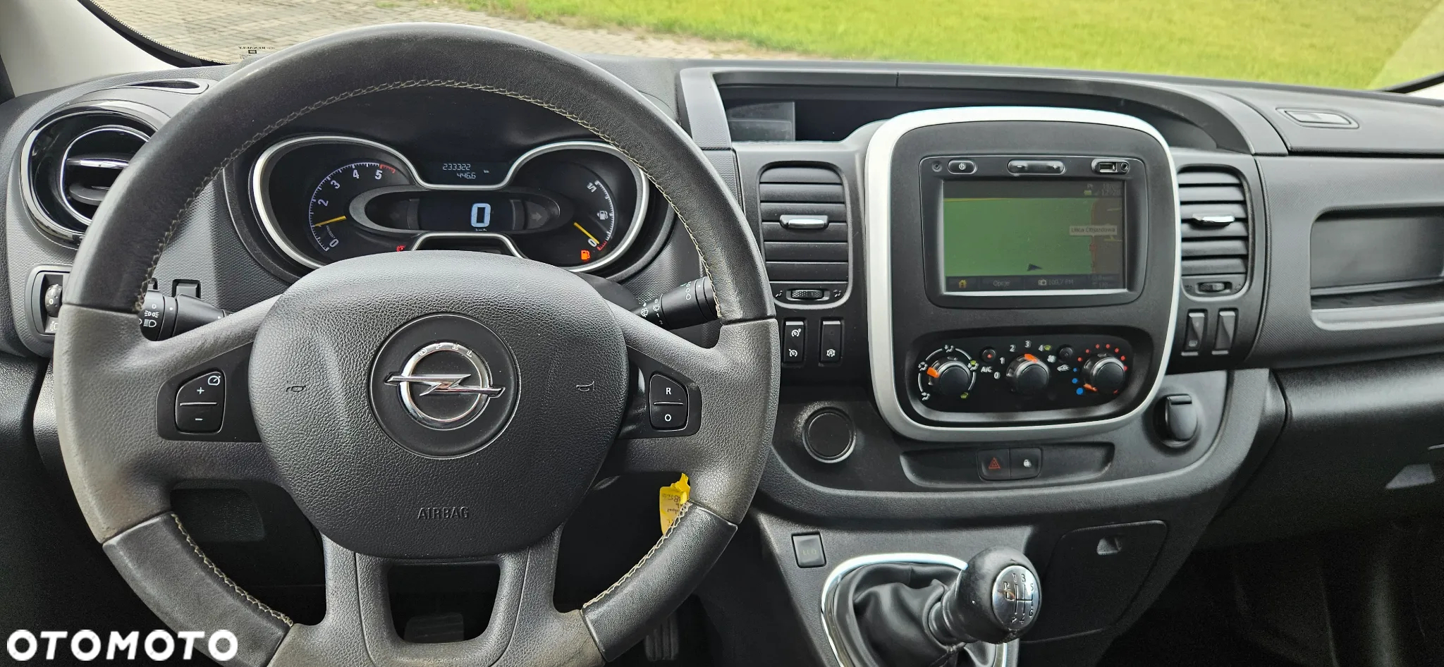Opel Vivaro - 26