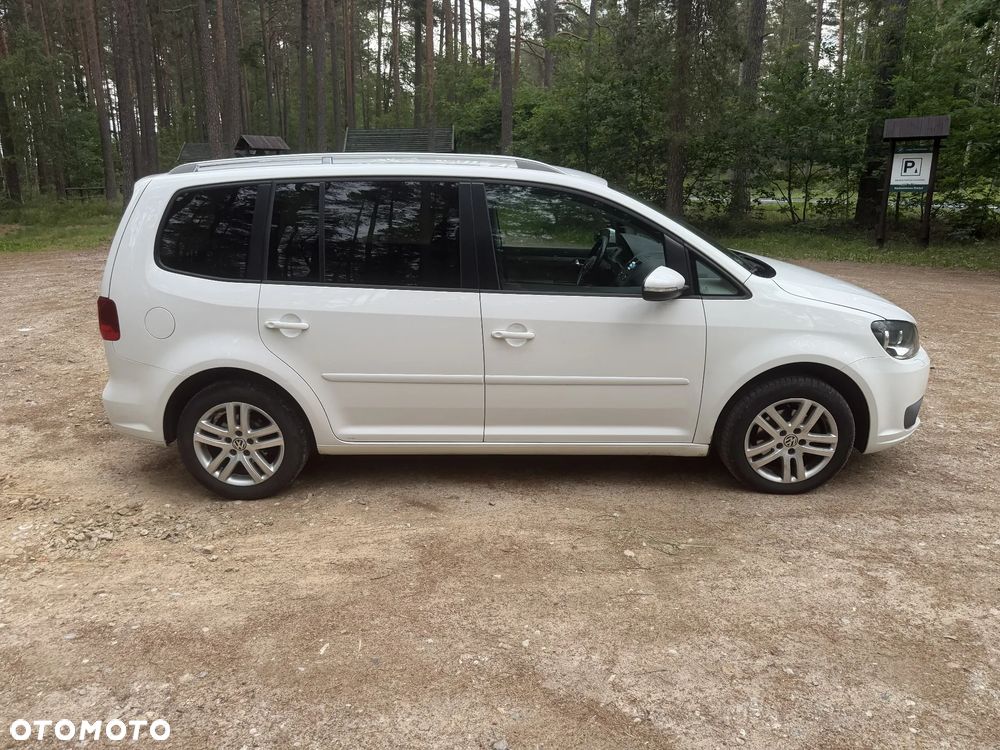 Volkswagen Touran - 3