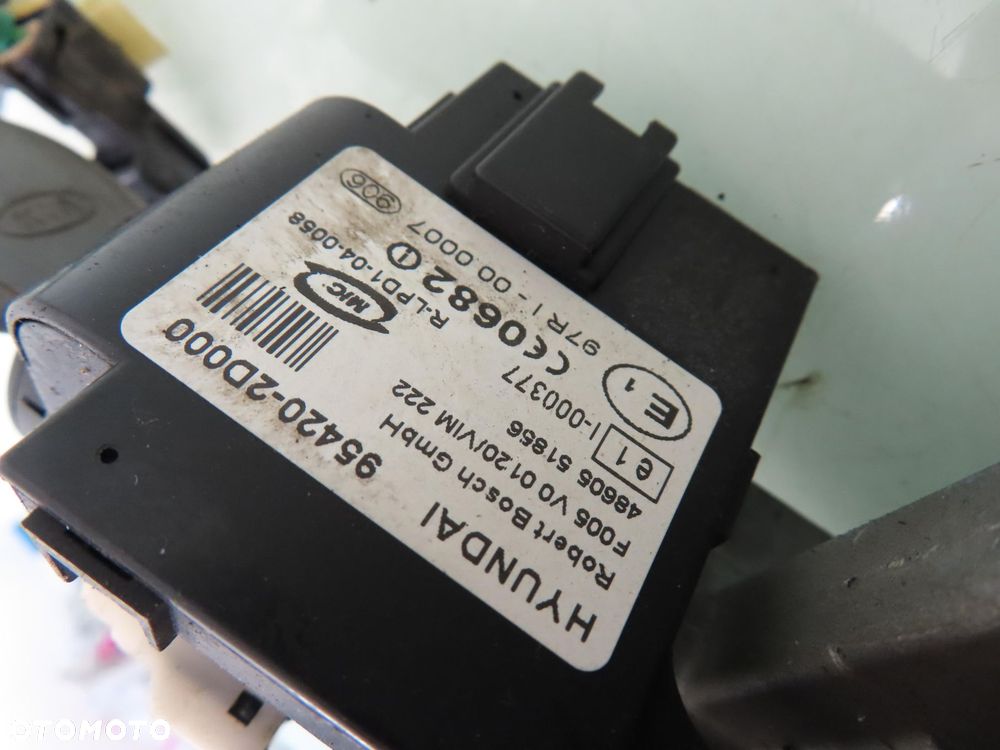 STACYJKA WKŁADKI KIA CERATO I (LD) 954202D000 - 2