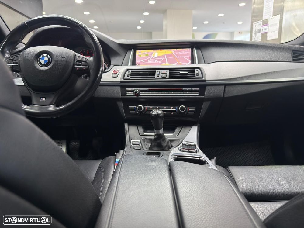 BMW 520 d Pack M - 31