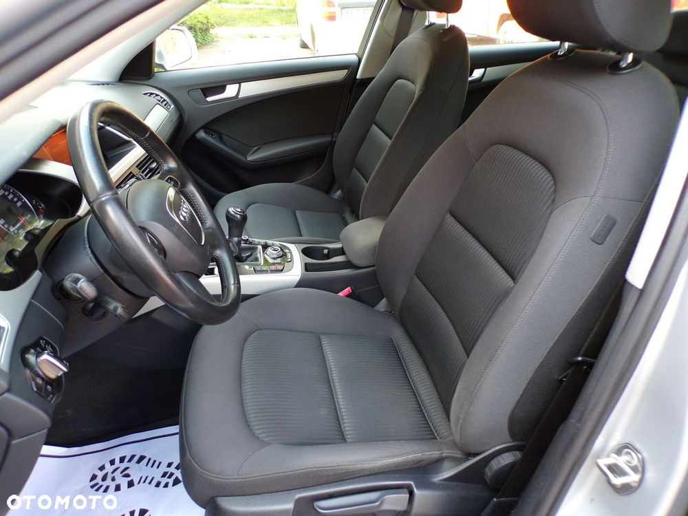 Audi A4 Avant - 33
