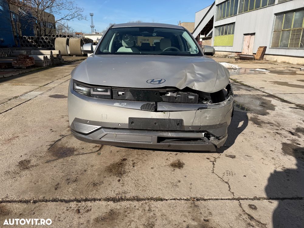 Hyundai IONIQ - 1