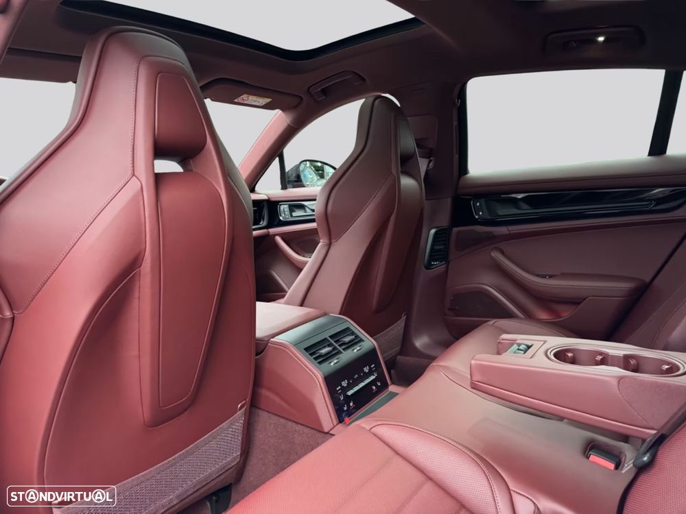 Porsche Panamera - 17