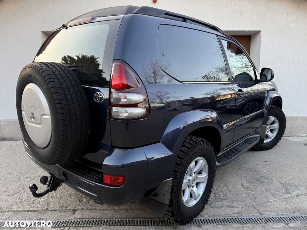 Toyota Land Cruiser - 4