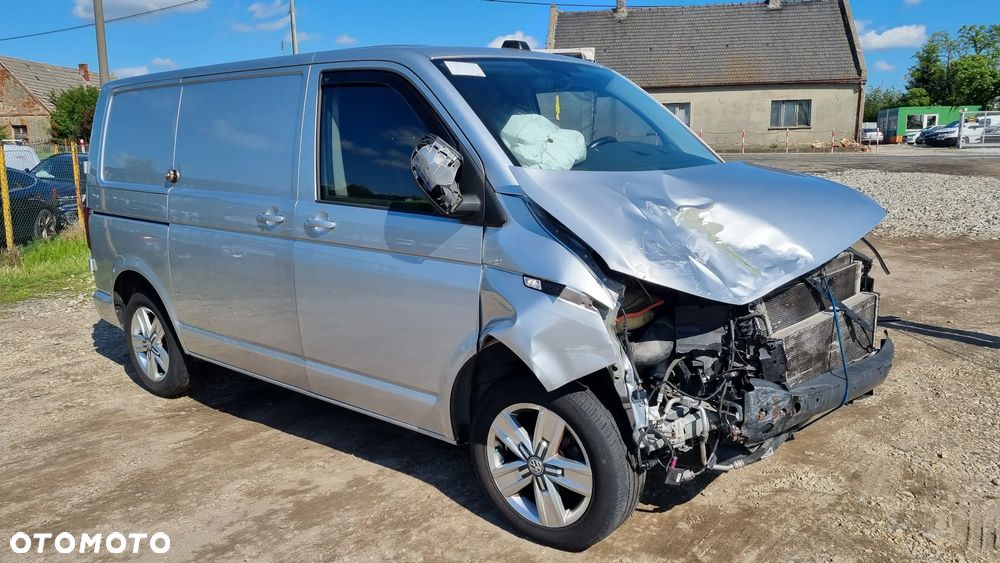 Volkswagen Transporter - 18
