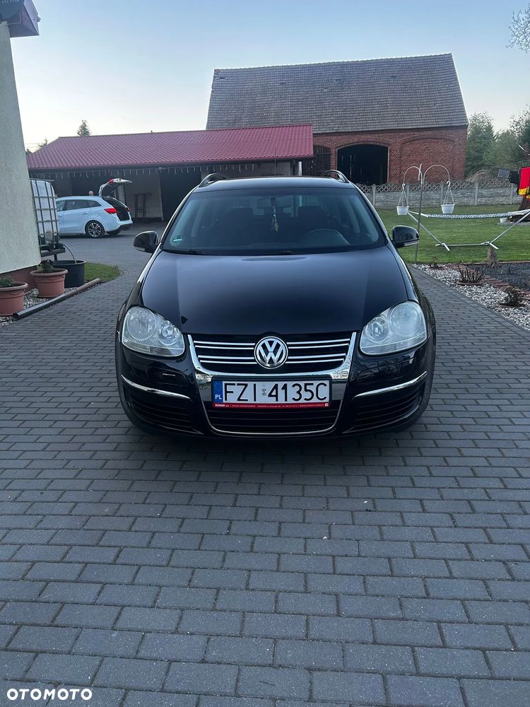 Volkswagen Golf - 2