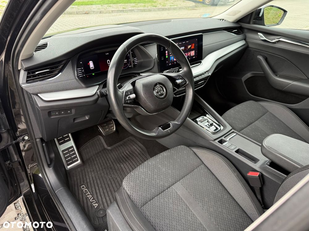 Skoda Octavia 2.0 TDI SCR Style DSG - 9