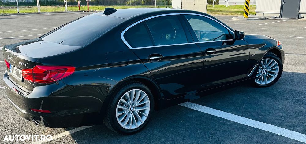 BMW Seria 5 530d xDrive Aut. Luxury Line - 4