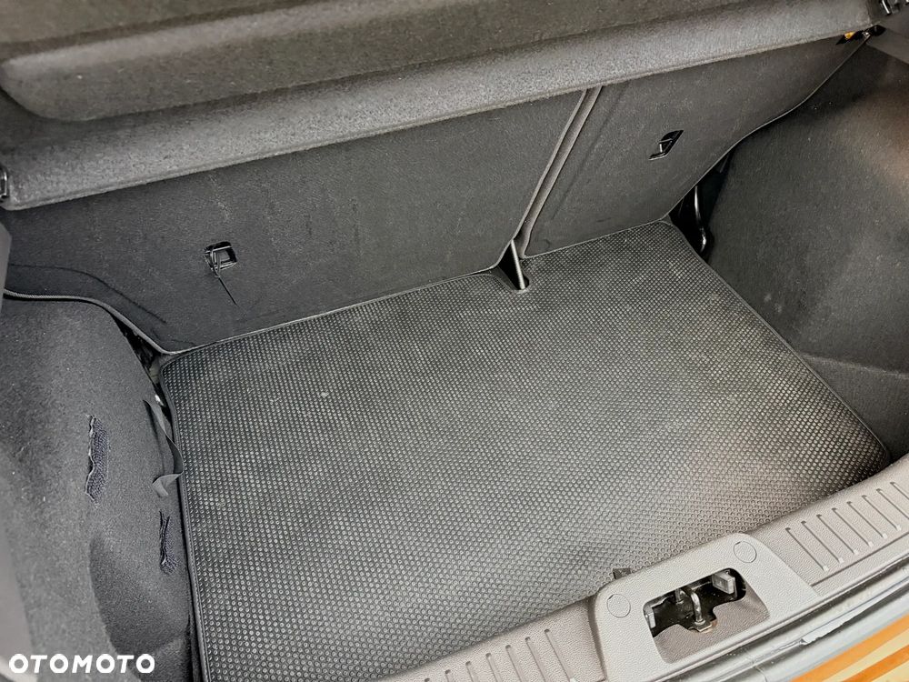 Ford Fiesta 1.0 EcoBoost Start-Stop Celebration - 9