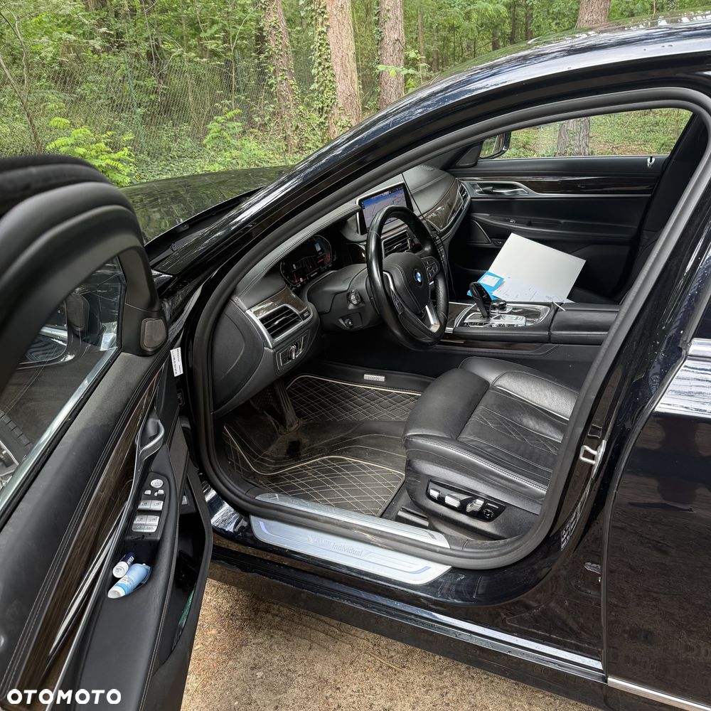 BMW Seria 7 740d xDrive - 8