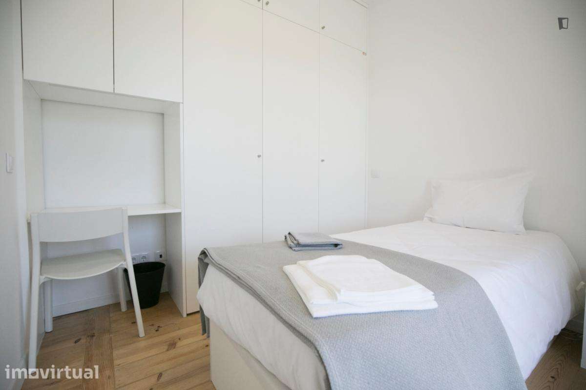Quarto - localizado em Carcavelos Lisbon - Grande imagem: 3/32