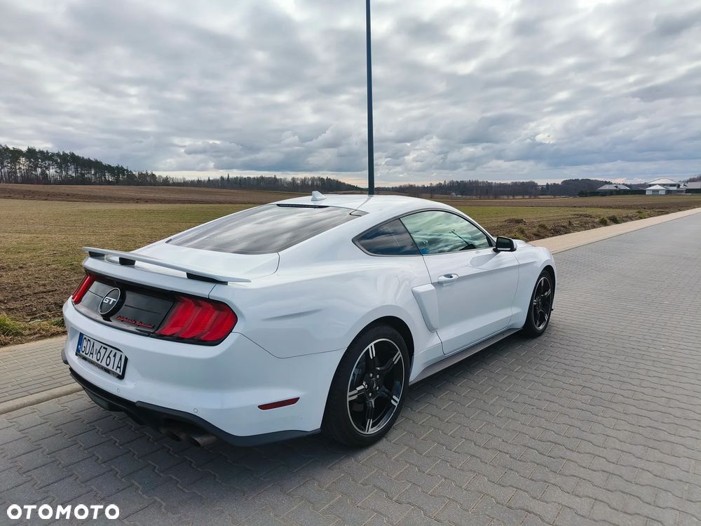 Ford Mustang - 5