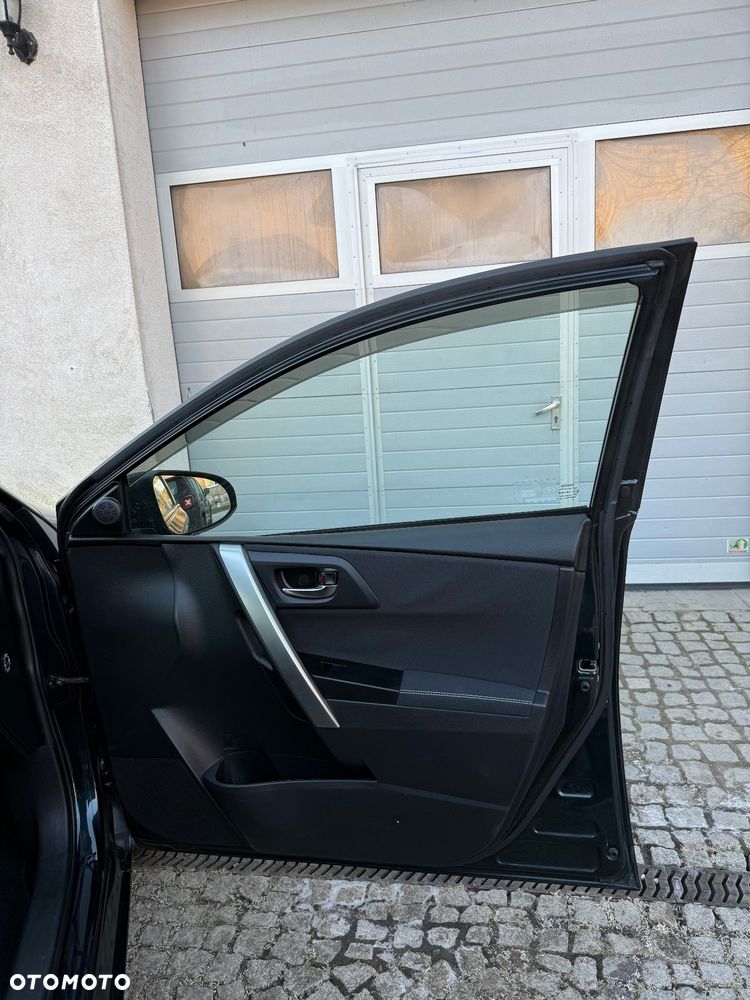 Toyota Auris - 22