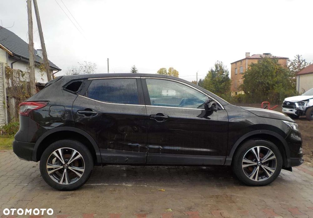 Nissan Qashqai - 11