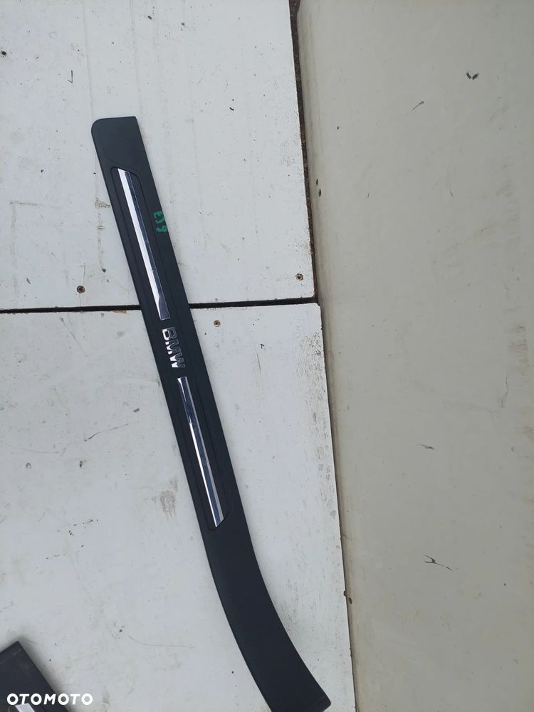 BMW E38 Osłona Listwa progu lewa przednia 8220219 lewa tylna 8220231