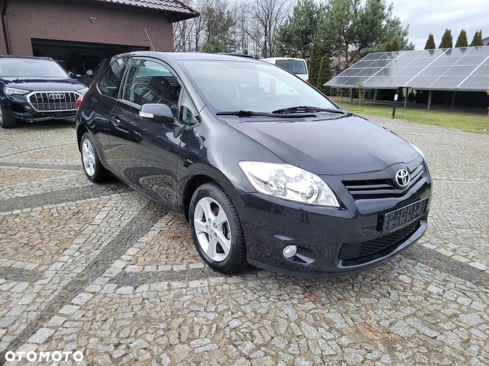 Toyota Auris 1.33 VVT-i Edition - 1