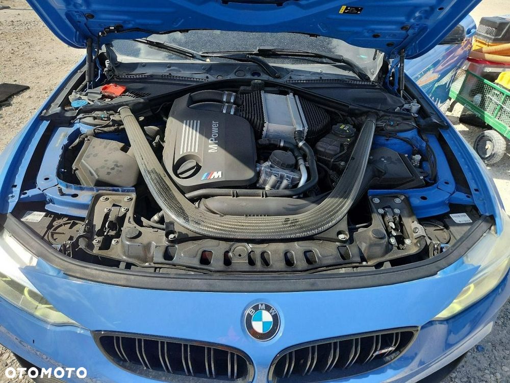 BMW M4 DKG - 10