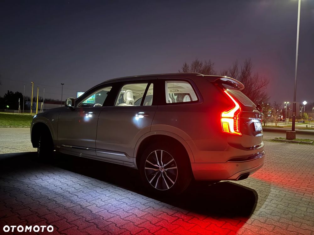 Volvo XC 90 - 12