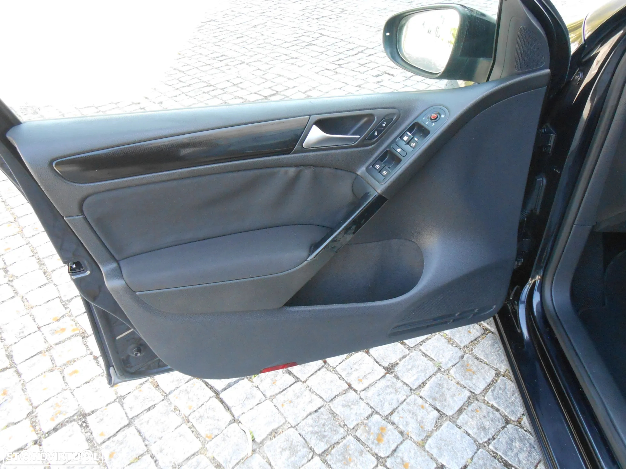 VW Golf 1.6 TDi Confortline - 13