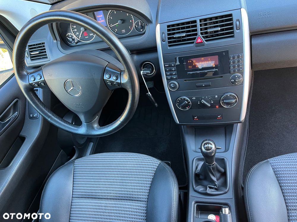 Mercedes-Benz Klasa A 170 BlueEFFICIENCY Avantgarde - 16