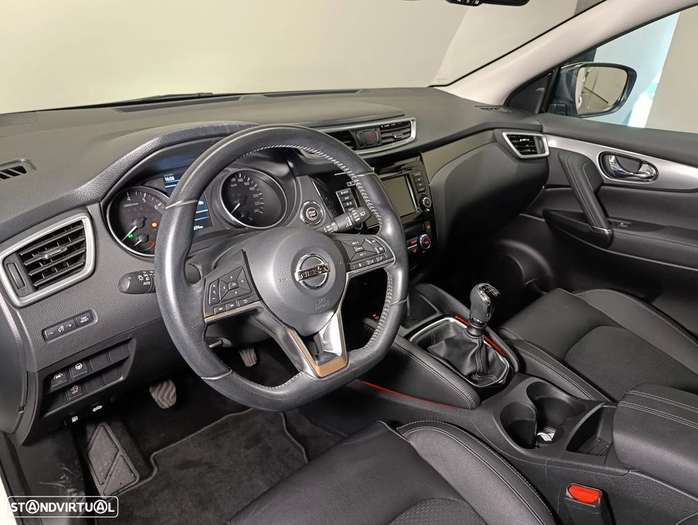 Nissan Qashqai 1.3 DIG-T Tekna+ - 17