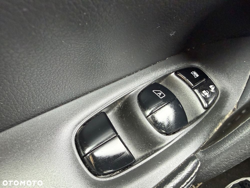 Nissan X-Trail - 21