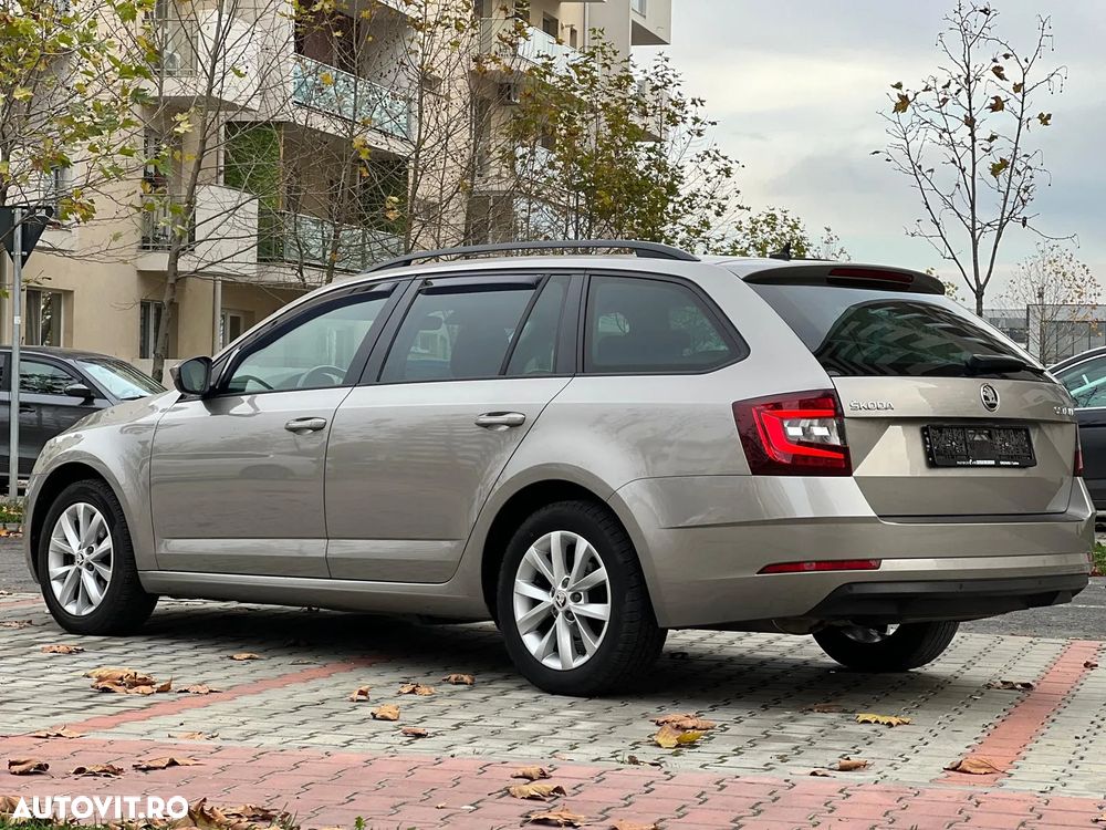 Skoda Octavia 1.5 TSI ACT DSG Clever - 3